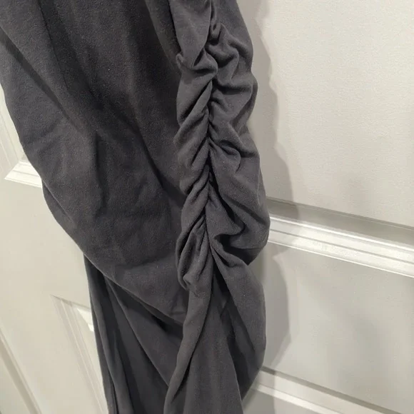 Donating soon! Open to offers!!! Michael Stars ⭐️ dress in GUC M - Picture 3 of 6